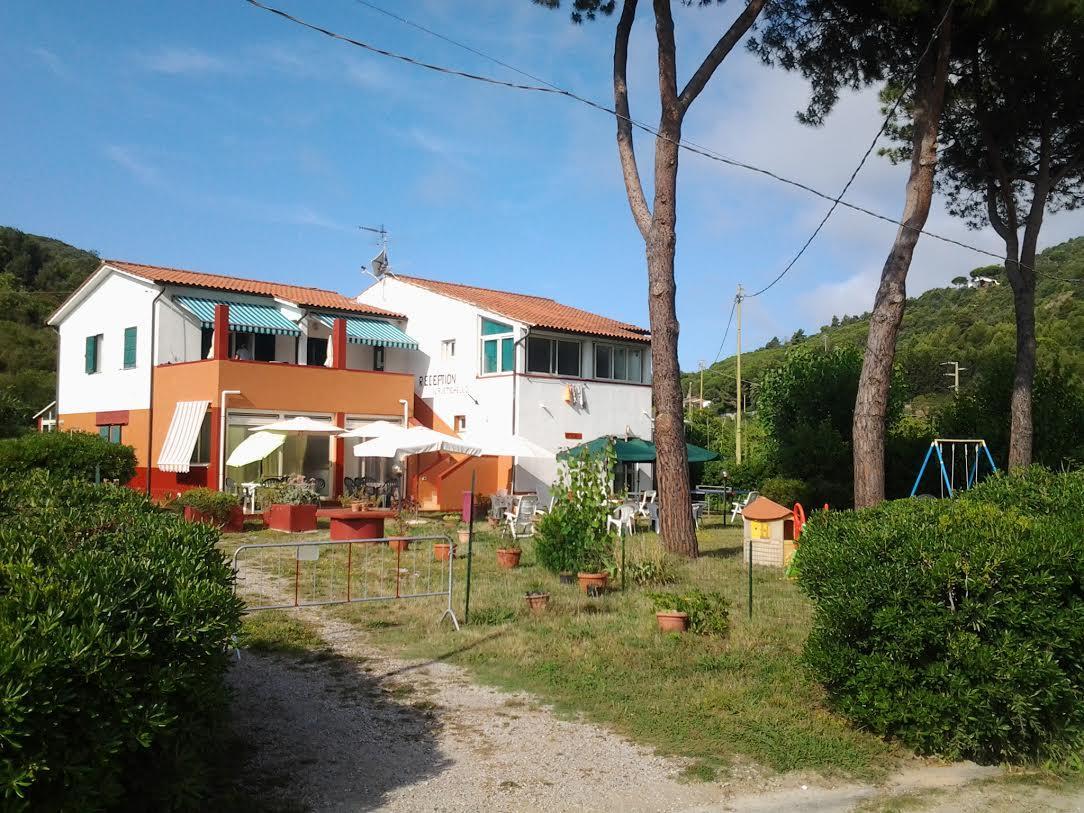 Hotel Rustichello Marina di Campo Exterior photo